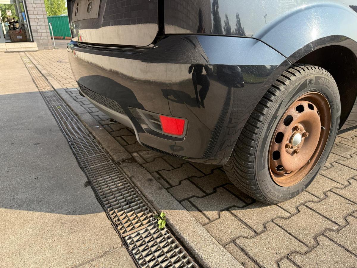 Ford Fiesta JD3 original Stoßstange Stoßfänger hinten Panther Schwarz BJ08